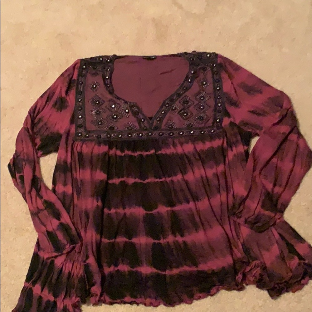 Women’s long sleeve blouse